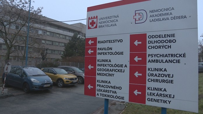 Teemu Pukki z Norwichu oslavuje gól proti Bournemouthu.