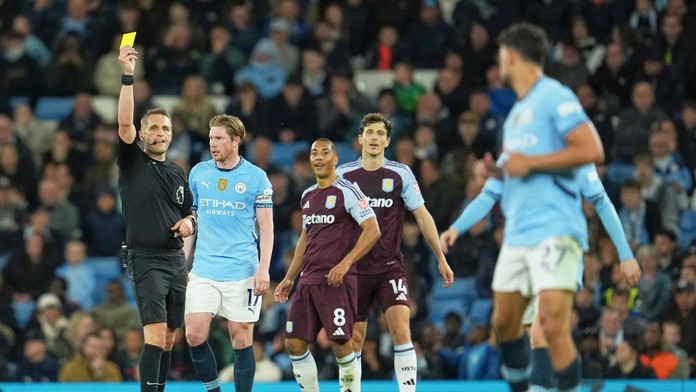 Manchester City rýchlo viedol, no z penalty vyrovnal Rashford. Hrdinom sa stal Nunes a zariadil triumf domácich