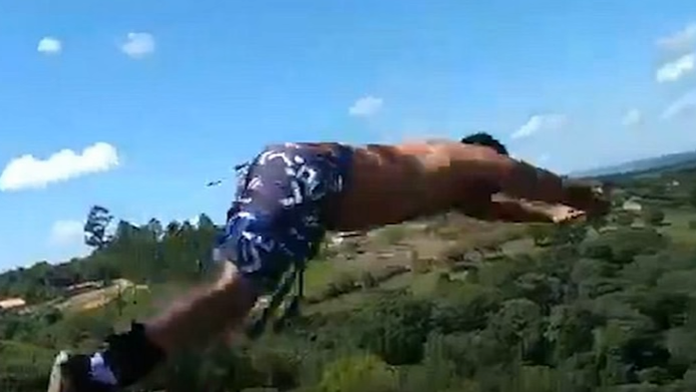 Bungee Jumping malo fatálny koniec. 