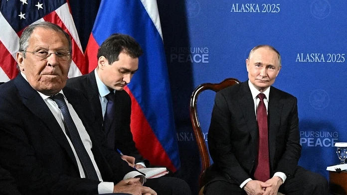 Za zmenou Trumpovho postoja je Rubio. Pri rozhovore s Lavrovom si uvedomil, že ho ťahá za nos