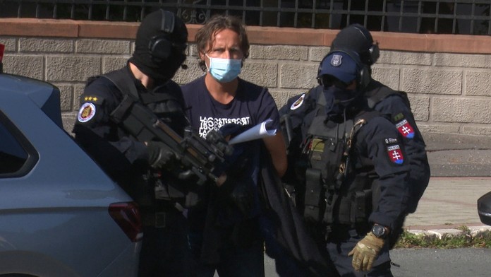 Herci zažili natáčanie vo väzení