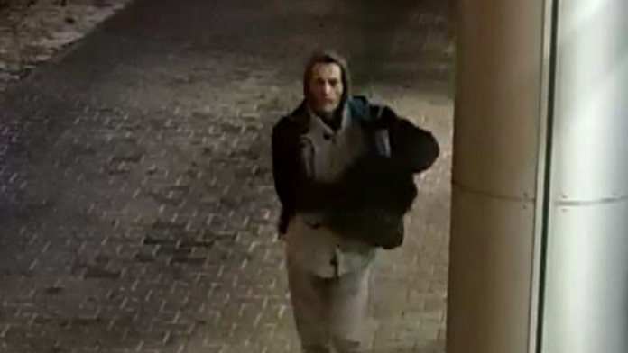 Takto páchateľa zachytila bezpečnostná kamera.