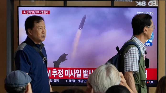Severná Kórea vypálila do Japonského mora dve balistické rakety