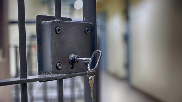 Zubár obvinený zo zabitia manželky čelí novému obvineniu. Mal plánovať ďalšiu vraždu