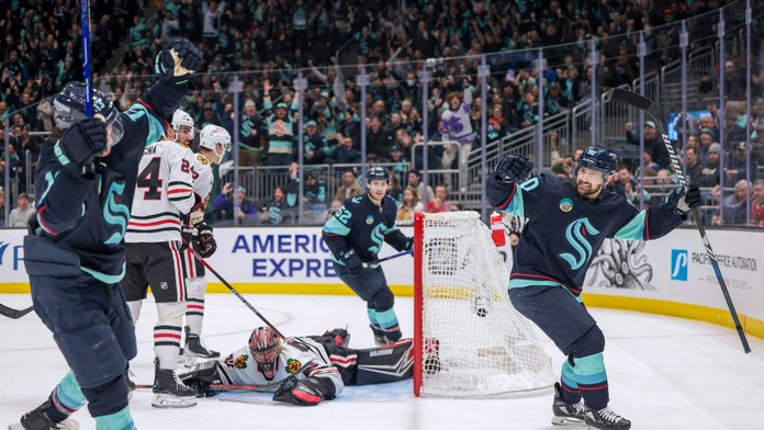 Tomáš Tatar pomohol dvoma gólmi k triumfu Seattlu nad Chicagom.