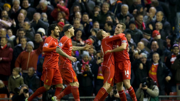 Hráči Liverpoolu sa tešia z gólu