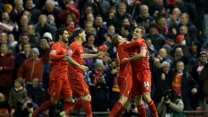 Hráči Liverpoolu sa tešia z gólu