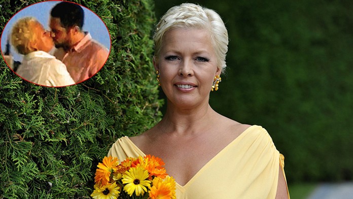 Manželka estónskeho prezidenta sa bozkáva s mladým mužom.jpg