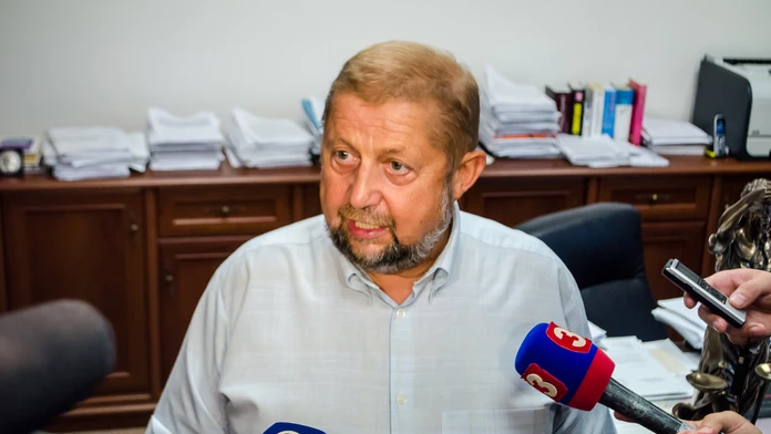 Vo Viedni protestujú stovky ľudí proti novej vláde
