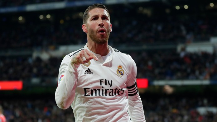 Sergio Ramos z Realu Madrid oslavuje gól v pohári proti Girone.