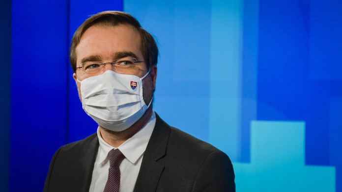 Leanza Cornett (na fotke vpravo)