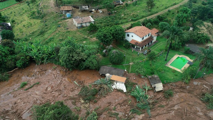 Roztrhnutá priehrada.