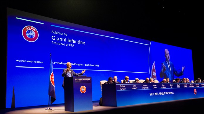 Na snímke prezident Medzinárodnej futbalovej federácie Gianni Infantino počas úvodného príhovoru na 42. riadnom Kongrese UEFA.