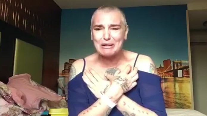 Sinead O'Connor sa zrútila