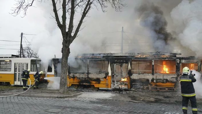 Zhorená električka v Budapešti