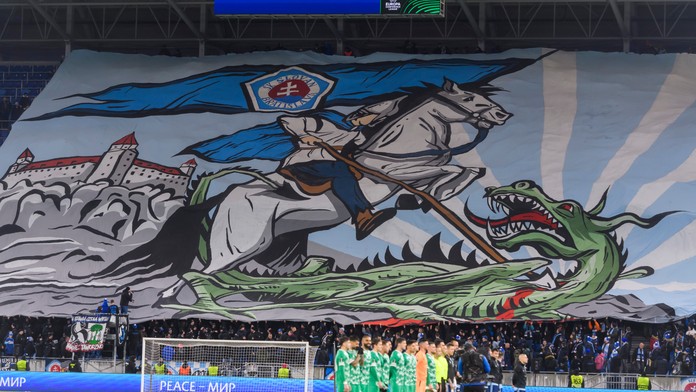 GALÉRIA: Belasý rytier zeleného draka z Ľubľany neskolil. Preneste sa najlepšími zábermi na Tehelné pole