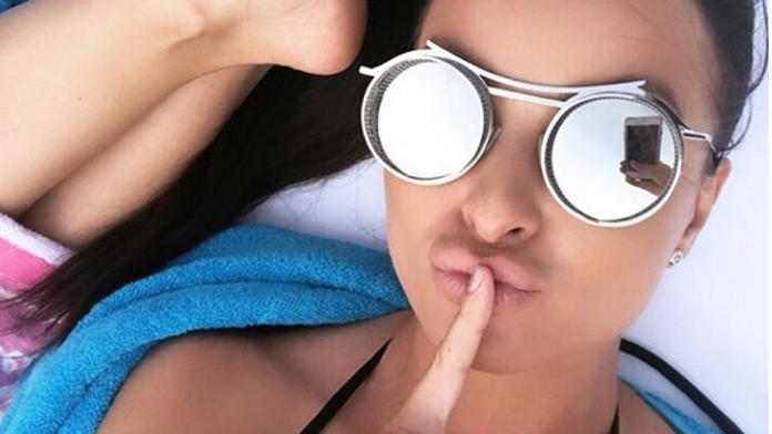 Na snímke v strede rakúsky kancelár Sebastian Kurz.