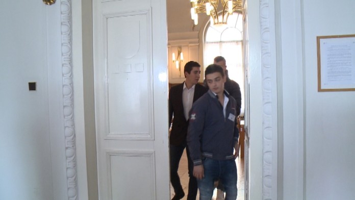 Hokejisti sa postavili pred súd