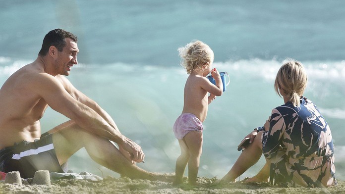 Malcom z Barcelony oslavuje gól v pohárovom dueli proti Realu Madrid.