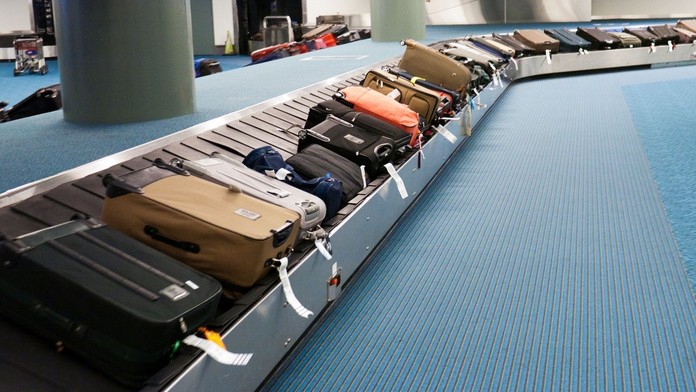 Zamestnanci letísk objavili v stratenej batožine absurdné veci (ilustračná snímka)