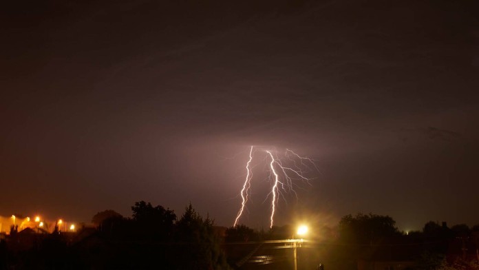 Búrka v Uľanoch nad Žitavou.