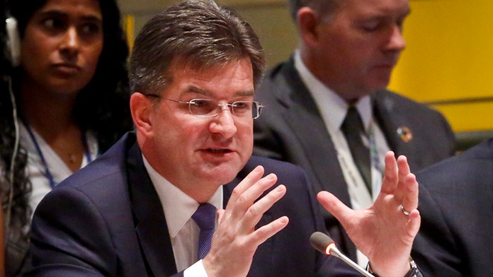 Na archívnej snímke zo 7. júna obhajuje Miroslav Lajčák kandidatúru na šéfa OSN.