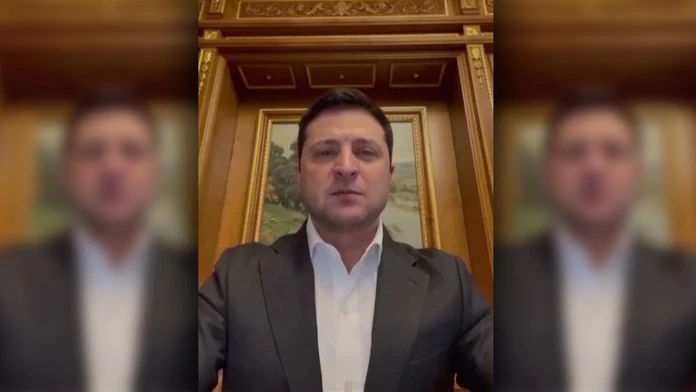 VIDEO: Zelenského emotívny prejav národu: Putin chce zničiť našu krajinu, my ju však zachránime