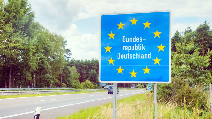 Migračná kríza: Nemecko sprísni kontroly na hraniciach s Poľskom a Českom