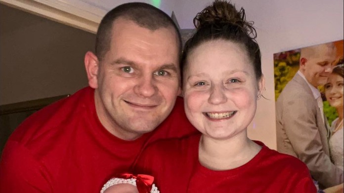 Lekári spravili pri pôrode fatálnu chybu. Žene (30) teraz zostávajú len mesiace života