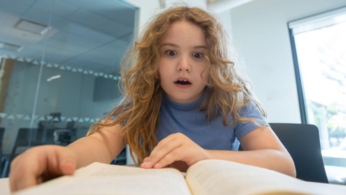 Deti nevedia používať knihy. Listovanie? To je pre nich cudzie, ukazuje prieskum