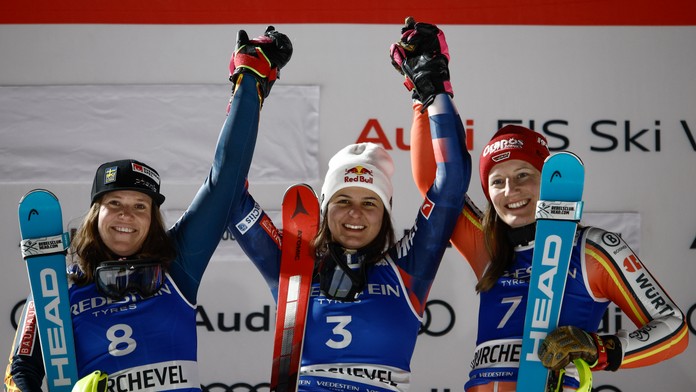 Chorvátka Ljutičová ovládla slalom vo Francúzsku. Shiffrinová pri návrate o pódium nebojovala