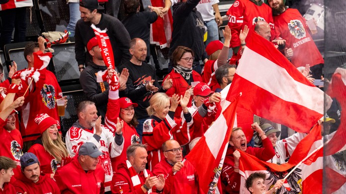 Hrajú lepšie ako my, o postupe ani nesnívajú. Rakúšania aj po zdolaní Slovenska myslia na záchranu