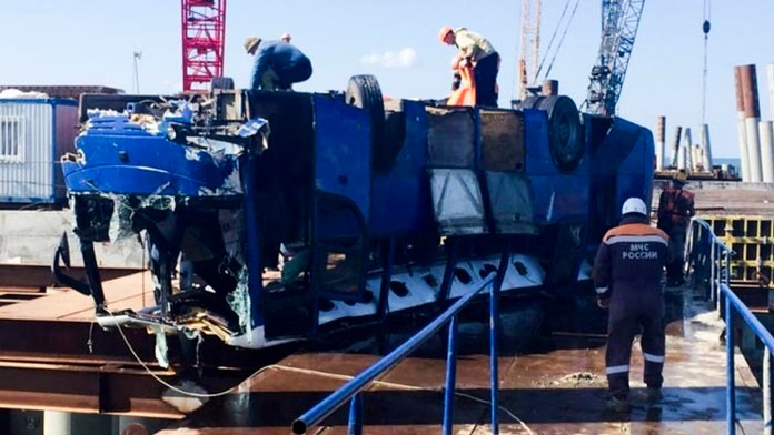 Autobus sa zrútil do Čierneho mora.