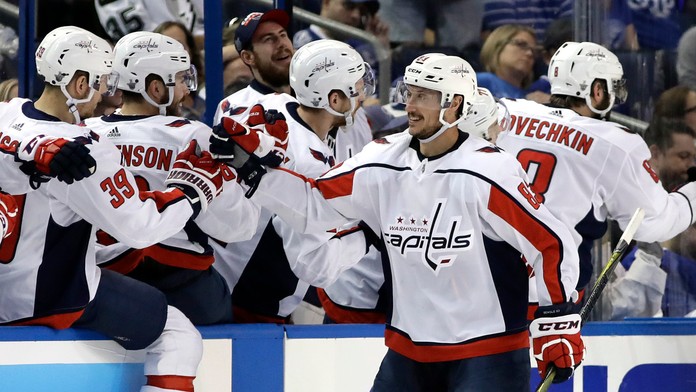 Washington Capitals zvíťazili na ľade Tampy. 