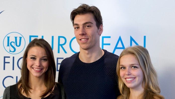 Na archívnej snímke reprezentanti tanečný pár Federica Testa a Lukáš Csölley i Nicole Rajičová.