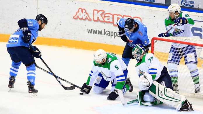 Slovan pred rekordne nízkou návštevou prehral s Ufou 2:5.