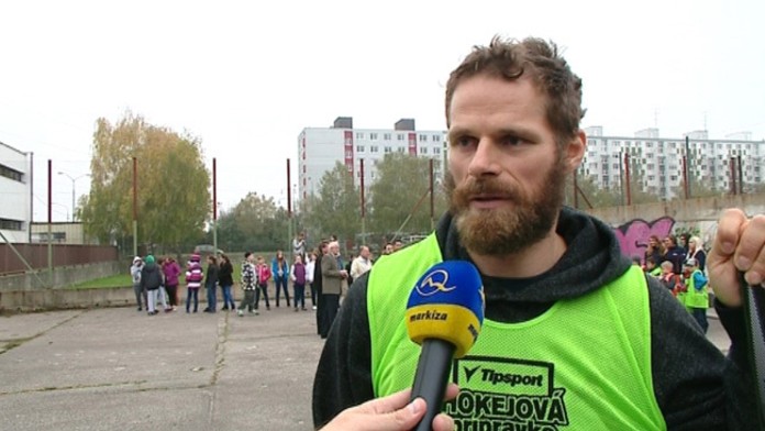 Hokejový útočník Michal Handzuš.