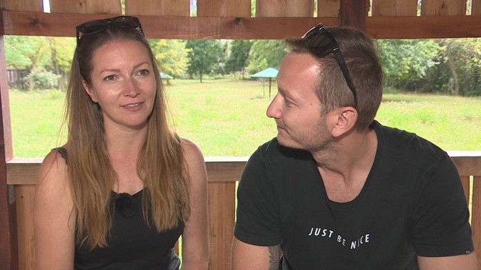 Dylan Larkin (71), Tyler Bertuzzi (59), Trevor Daley (83) a Anthony Mantha (39) z Detroitu oslavujú gól proti Vancouveru.