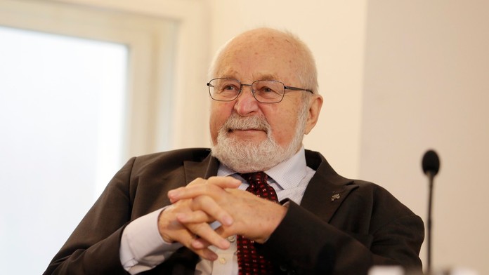 Vo veku 92 rokov zomrel zakladateľ Nadácie Charty 77 František Janouch