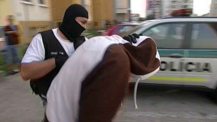 19 BB Odhalili falsovatelov.transferweb_jpg_bez_watermarku_1.jpg