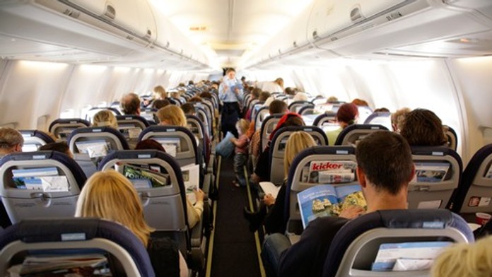 Bojíte sa lietania? Ranné lety a výber miesta môžu zásadne pomôcť