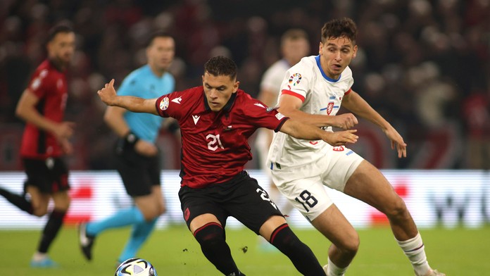 Česi podľahli Albánsku a stratili postupovú pozíciu. Nórsko vyhralo na Cypre aj vďaka dvom gólom Haalanda