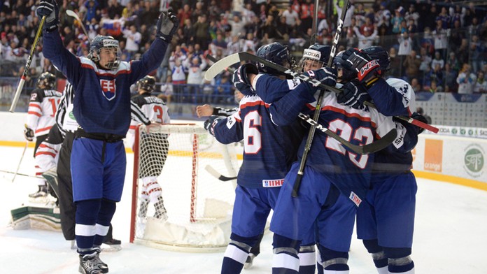 Slovenská gólová radosť v zápase s Kanadou.