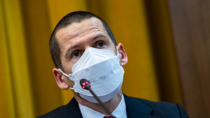 Šéf polície odmieta, že by vyšetrovateľ NAKA vzal zo súdu protiprávne spis