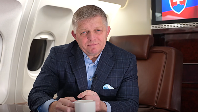 Robert Fico. 