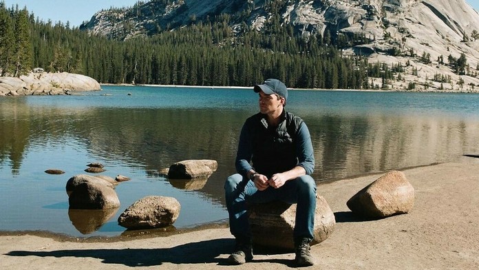 Herec rád trávi čas v prírode