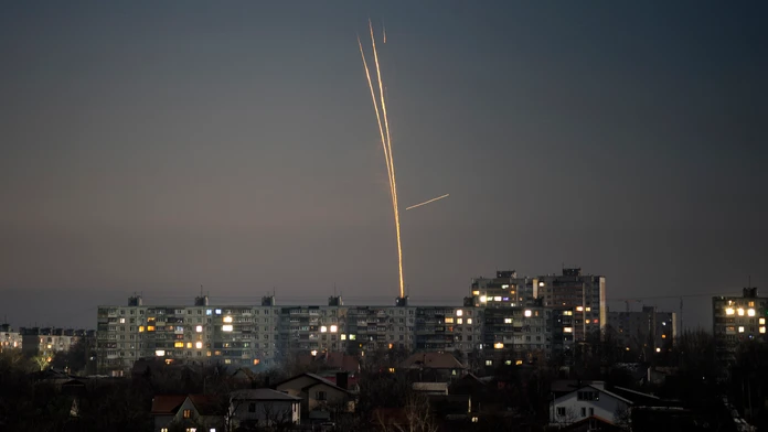 Ruská armáda v noci ostreľovala mesto Nikopol
