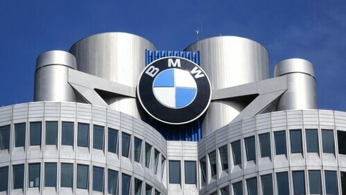 Nové logo BMW.