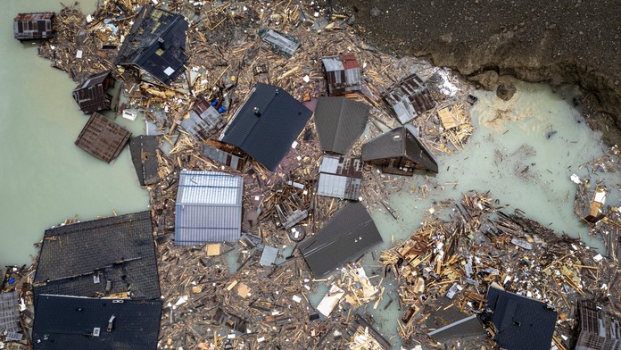 Dedina Blatten po zosuve pôdy.