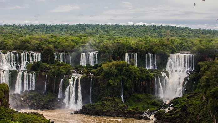 Mali odletieť do Brazílie. Keď sme sa na exotickú pracovnú cestu začali pýtať, envirorezort oznámil, že ju zrušili